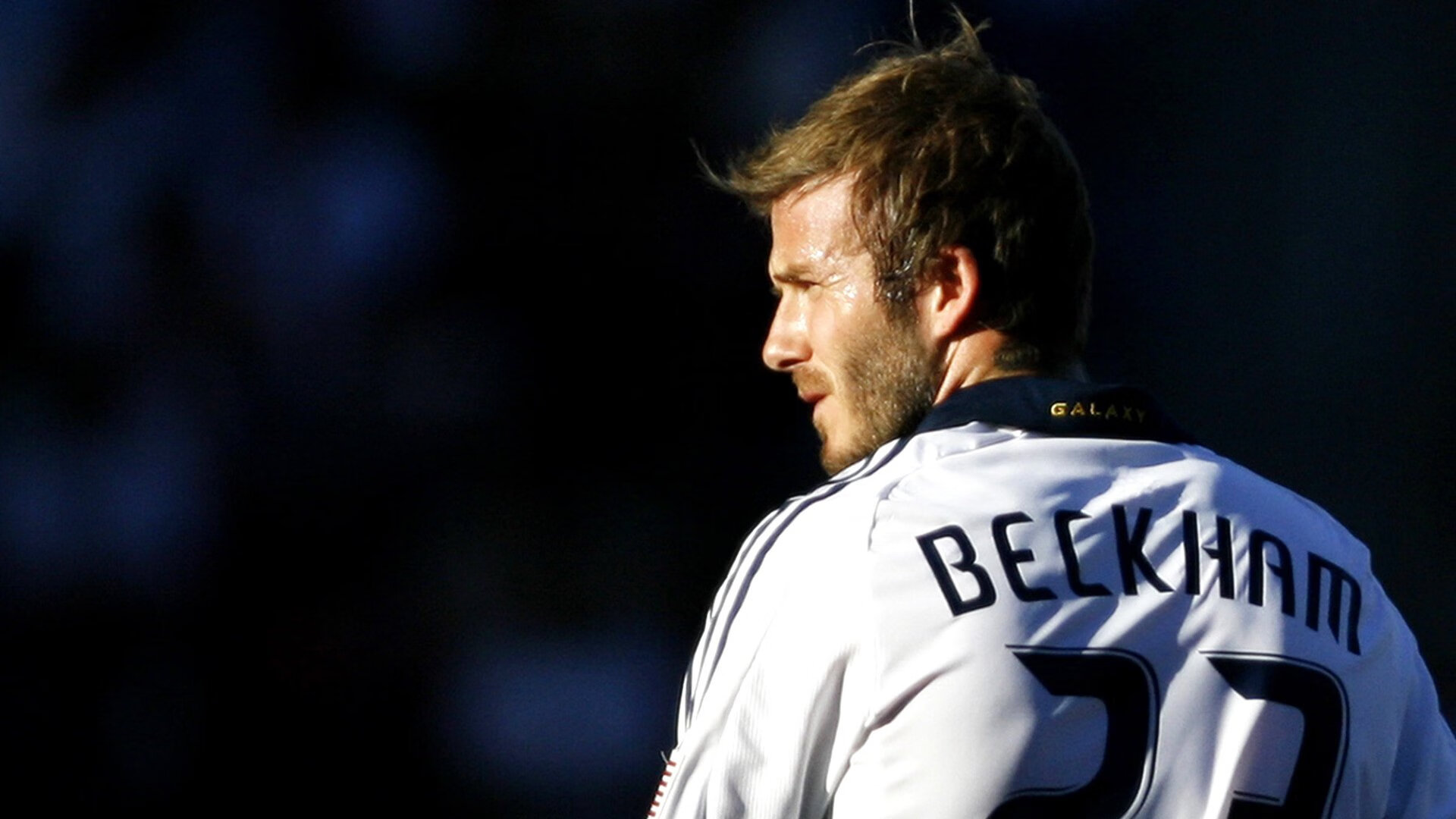 “英超榜首队伍迎来关键比赛，战局变化莫测”，英超球队榜